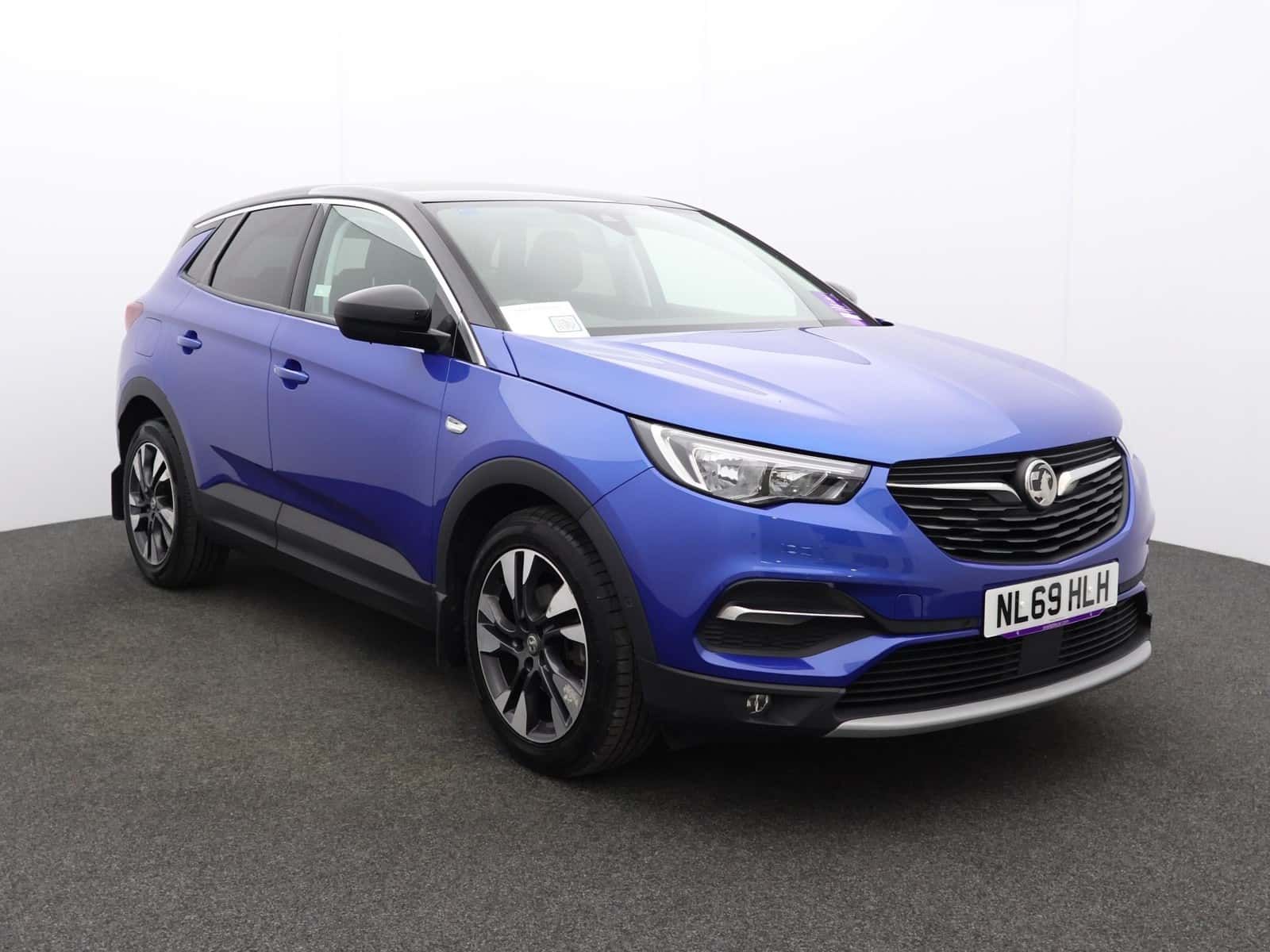 Vauxhall Grandland X listing photo