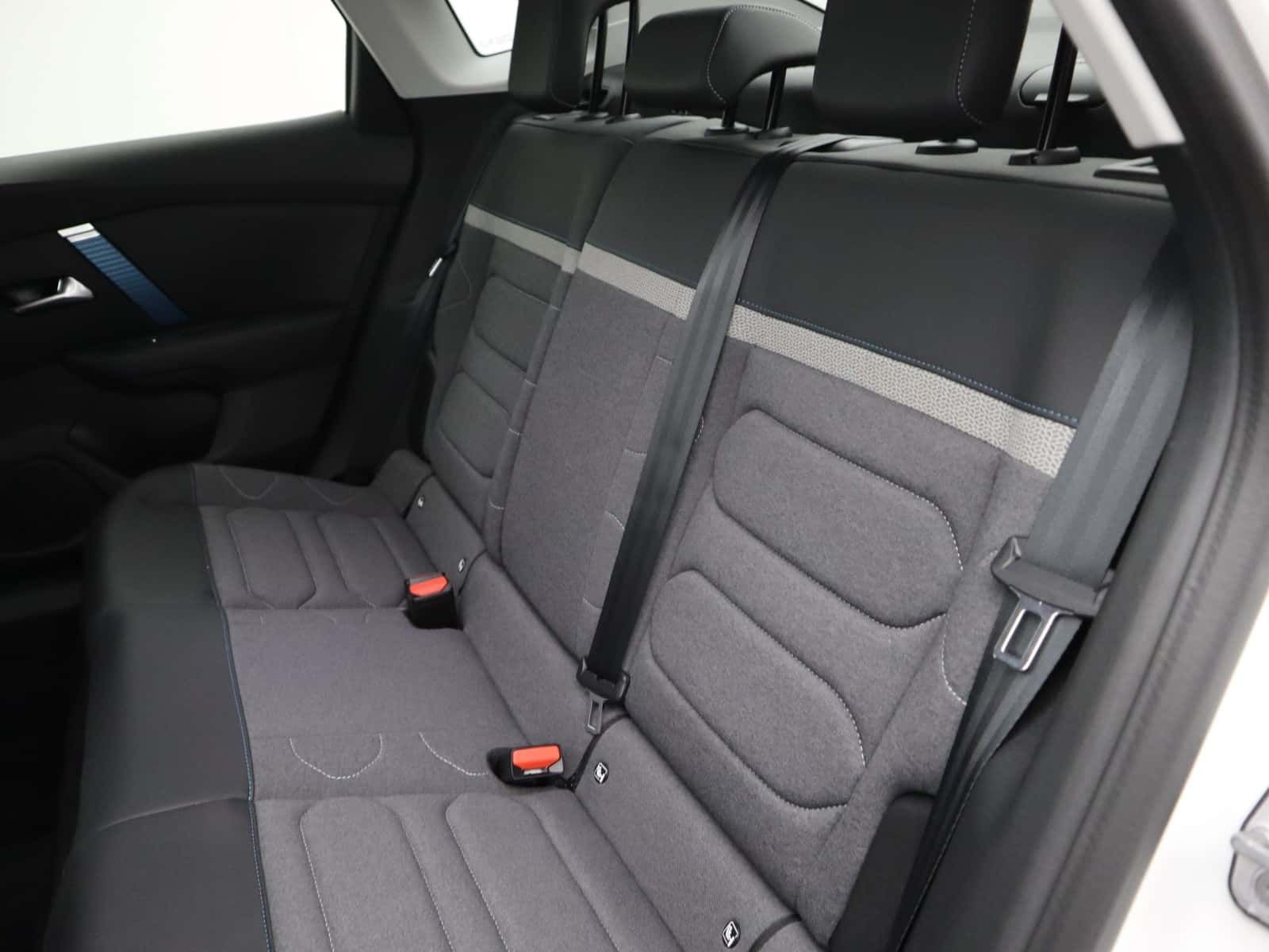 Citroen e-C4 X