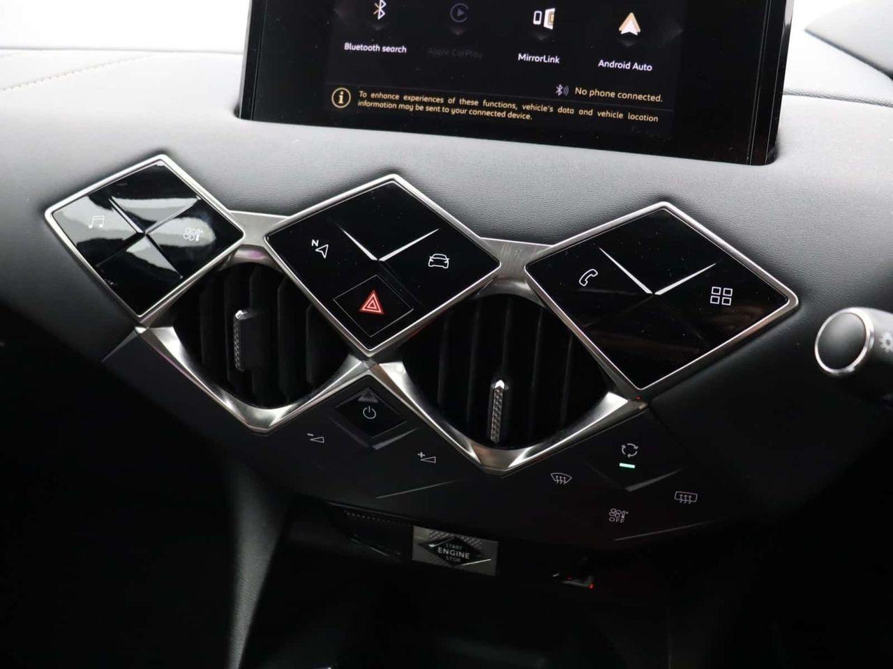 DS AUTOMOBILES DS 3 CROSSBACK 