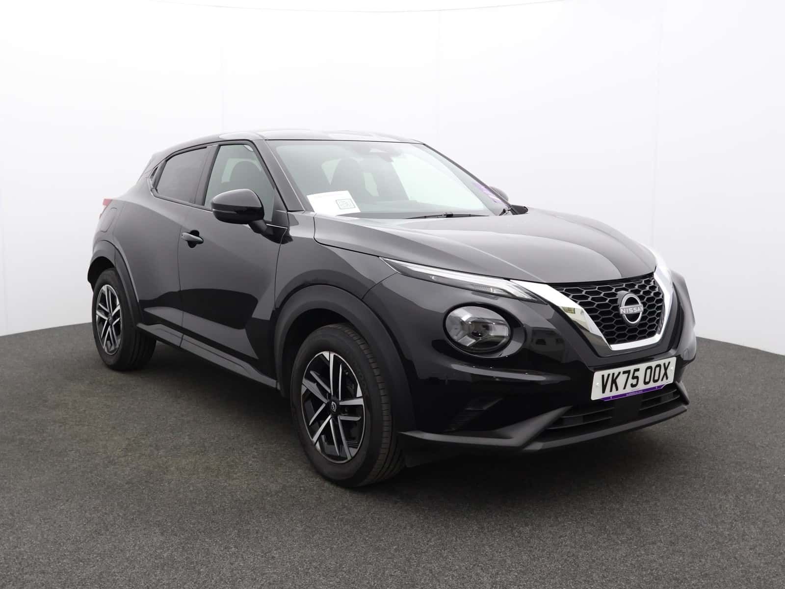 Nissan Juke listing photo