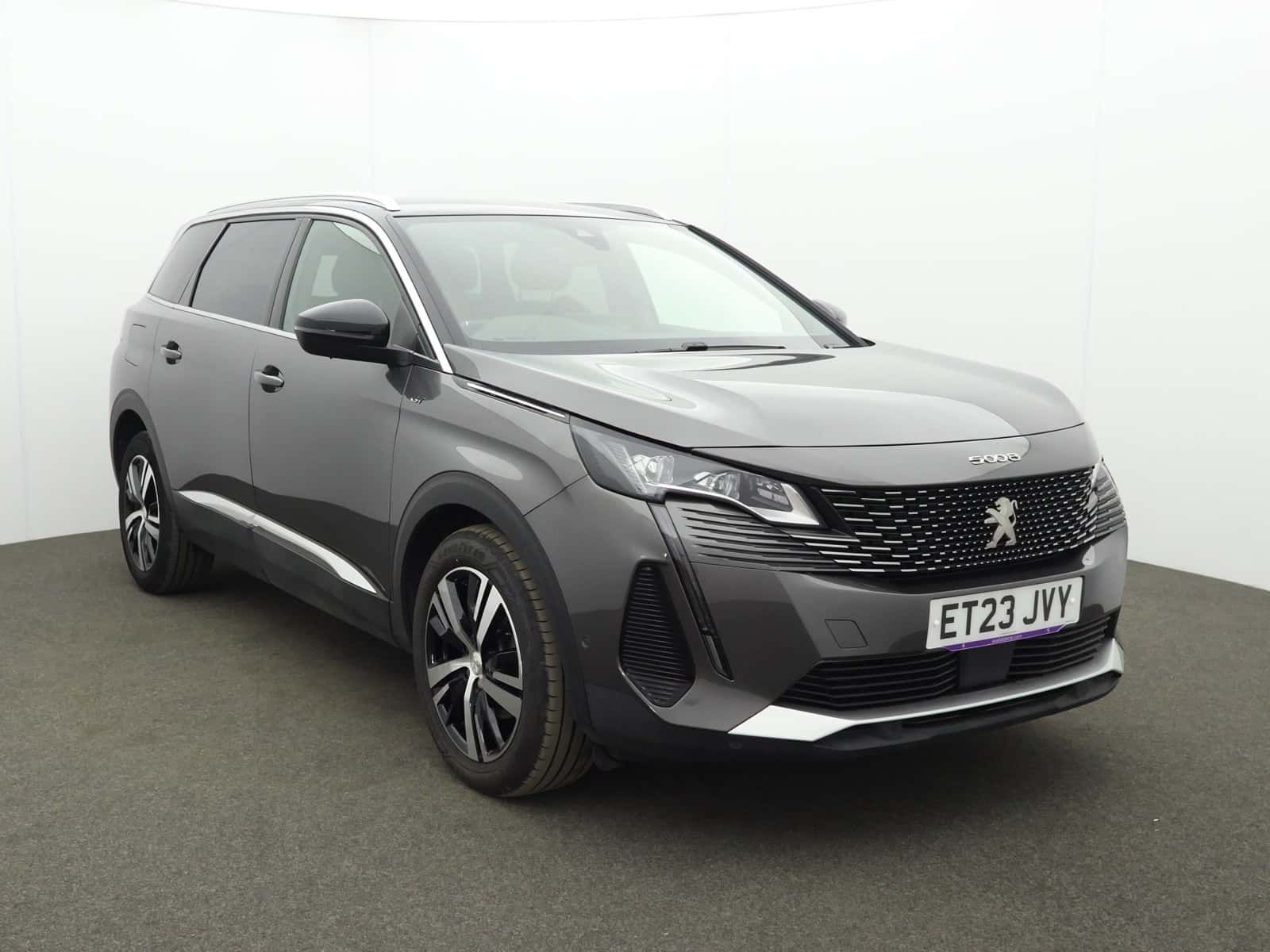 Peugeot 5008 listing photo