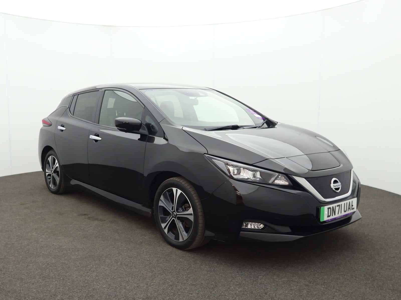 Nissan Leaf listing photo