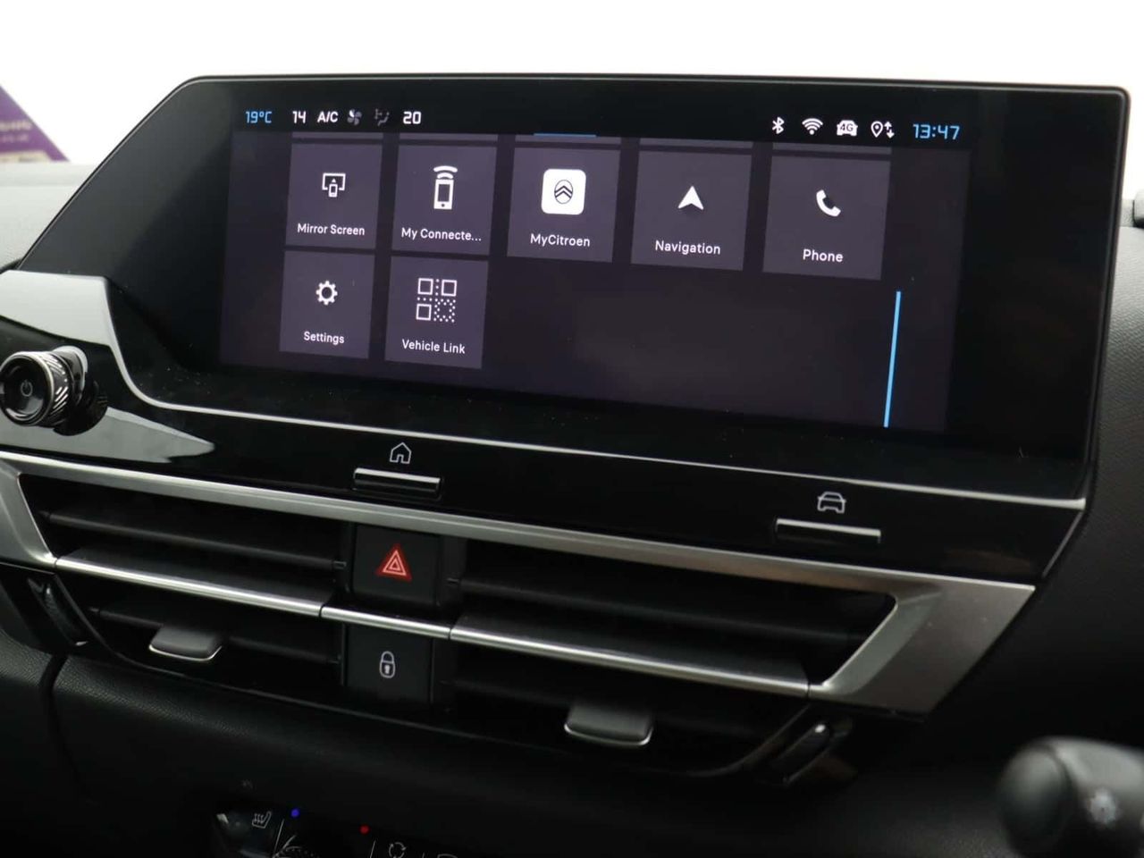 Citroen e-C4 X