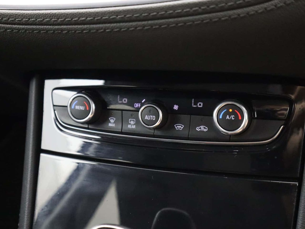 Vauxhall Grandland X 