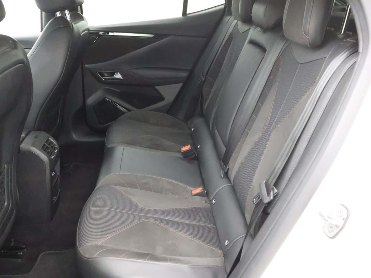 DS AUTOMOBILES DS 4