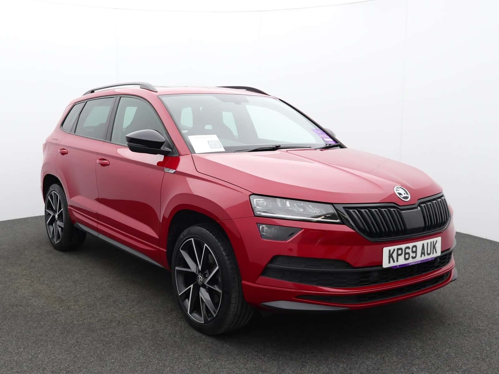 Skoda Karoq listing photo