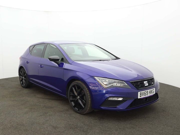 2019 seat leon  leon 1.5 tsi evo 150 fr black edition 5dr manual petrol 46,204 10/2019 only £12,999 per month £235.82... photo