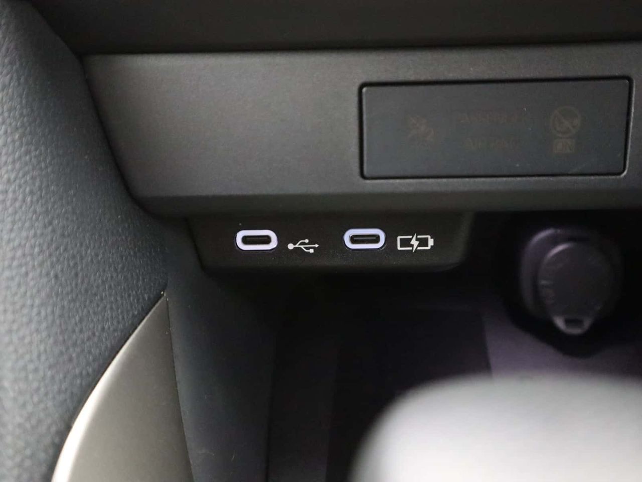 Mazda Mazda2 HYBRID 