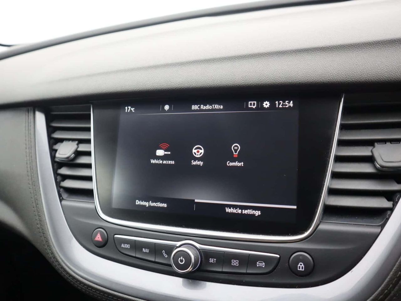 Vauxhall Grandland X 