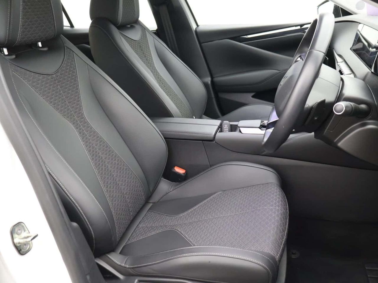 DS AUTOMOBILES DS 4