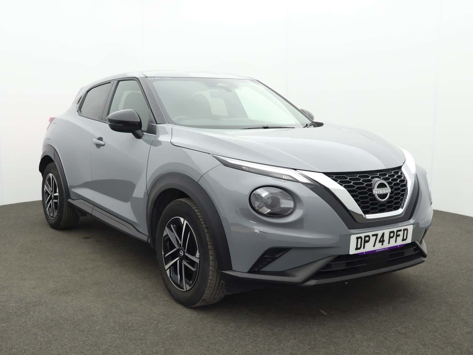 Nissan Juke listing photo