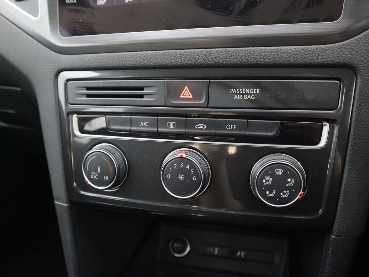 Volkswagen Golf SV 