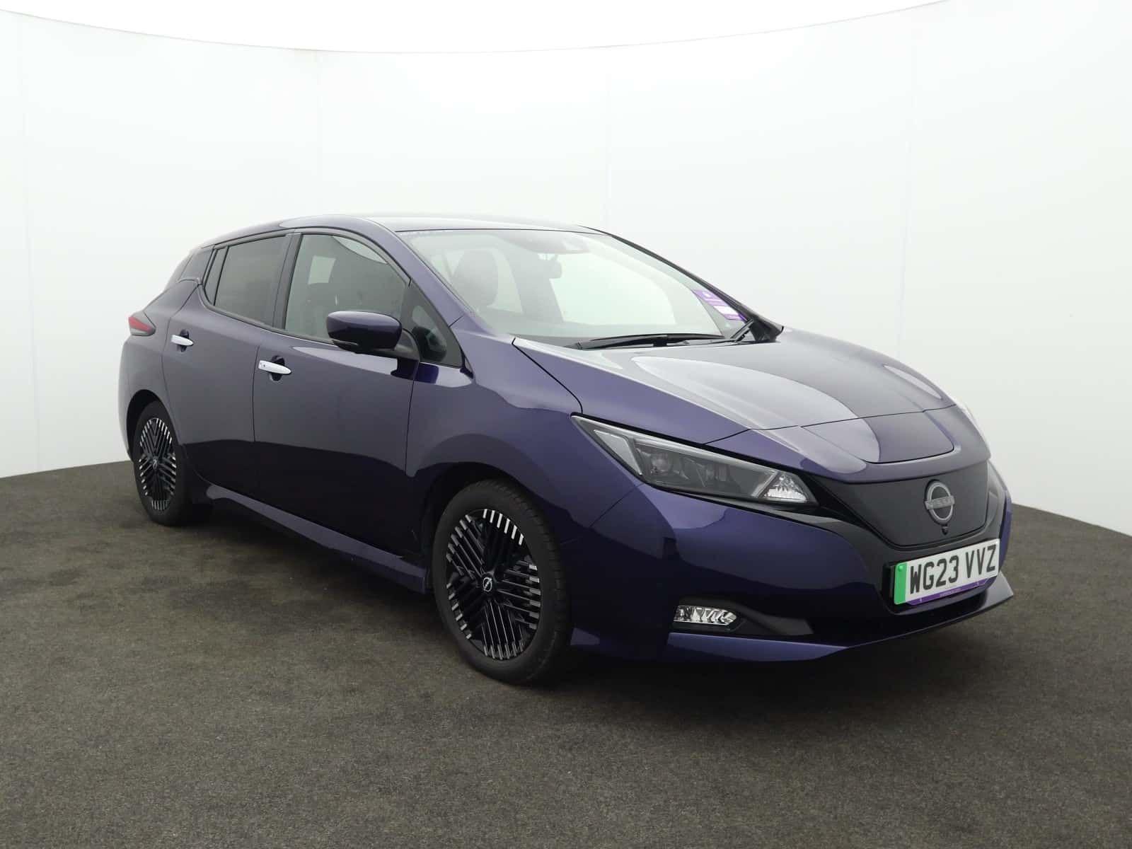 Nissan Leaf listing photo