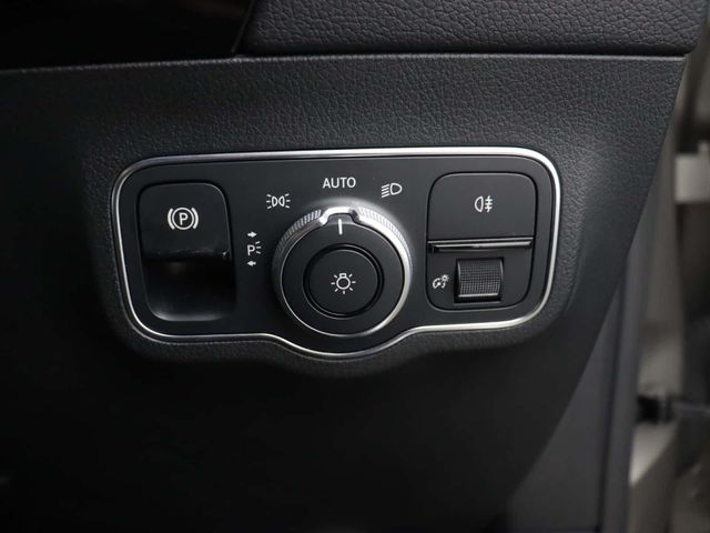 Mercedes-Benz B Class