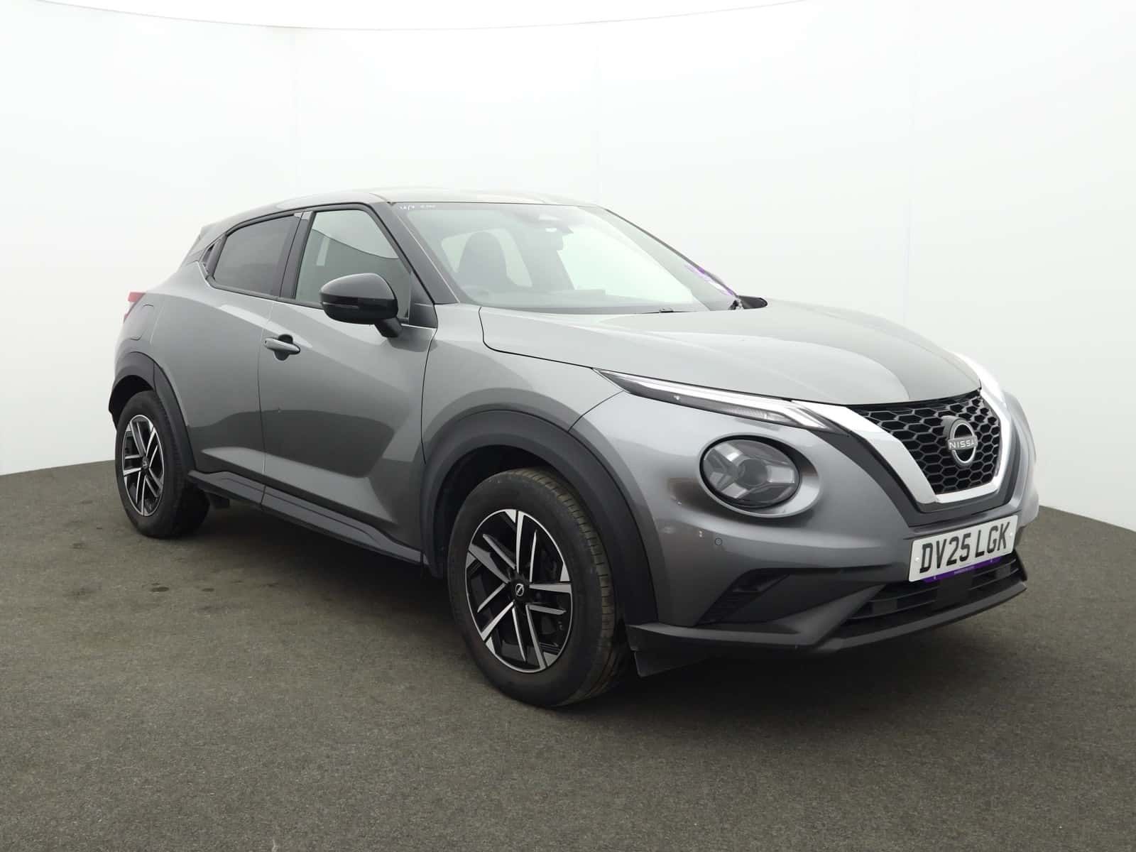 Nissan Juke listing photo