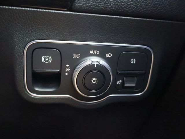 Mercedes-Benz B Class