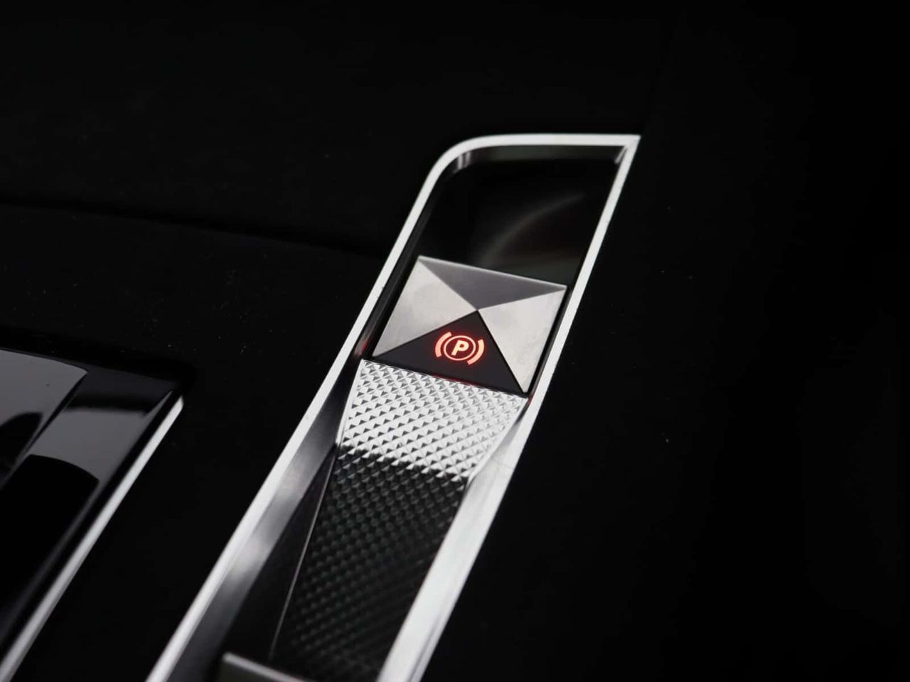 DS AUTOMOBILES DS 7
