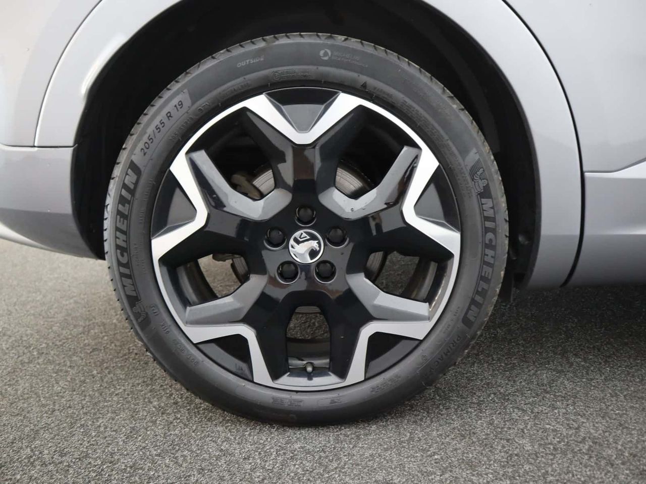 Vauxhall Grandland 
