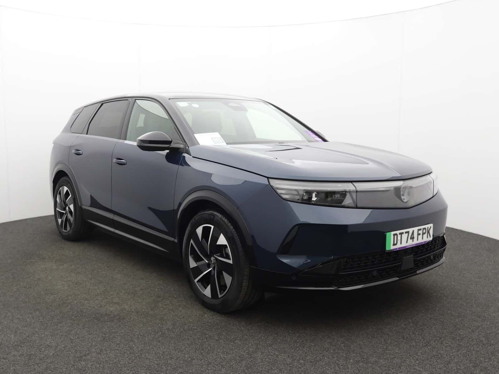 Vauxhall Grandland Electric listing photo