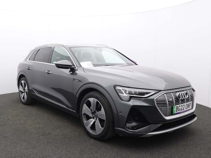 2022 AUDI QUATTRO 95KWH S LINE 5DR AUTO 95 BATTERY HEALTH AUTOMATIC ELECTRIC 18,652 04... photo
