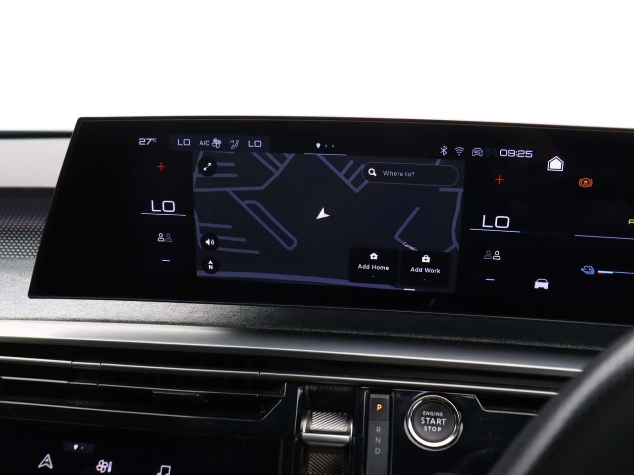 Peugeot E-3008