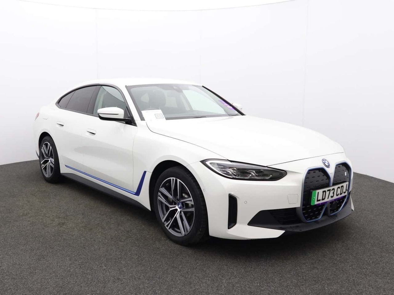 2024 BMW i4