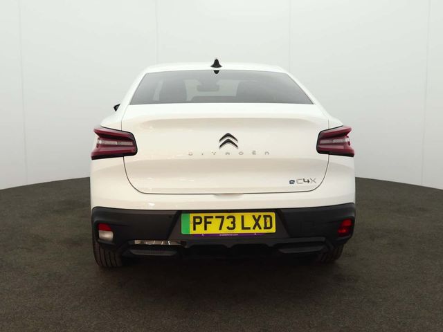 Citroen e-C4 X