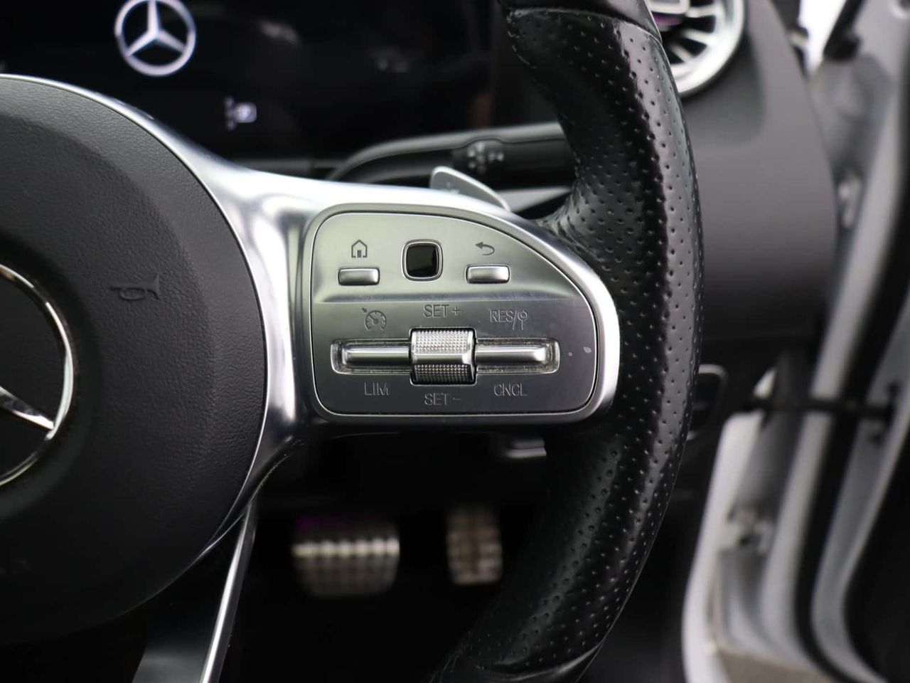 Mercedes-Benz B Class