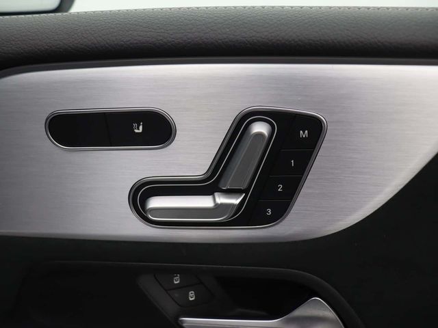 Mercedes-Benz B Class