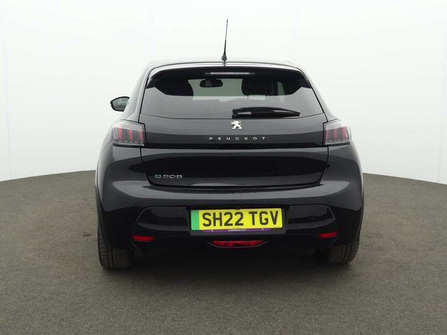 Peugeot E-208