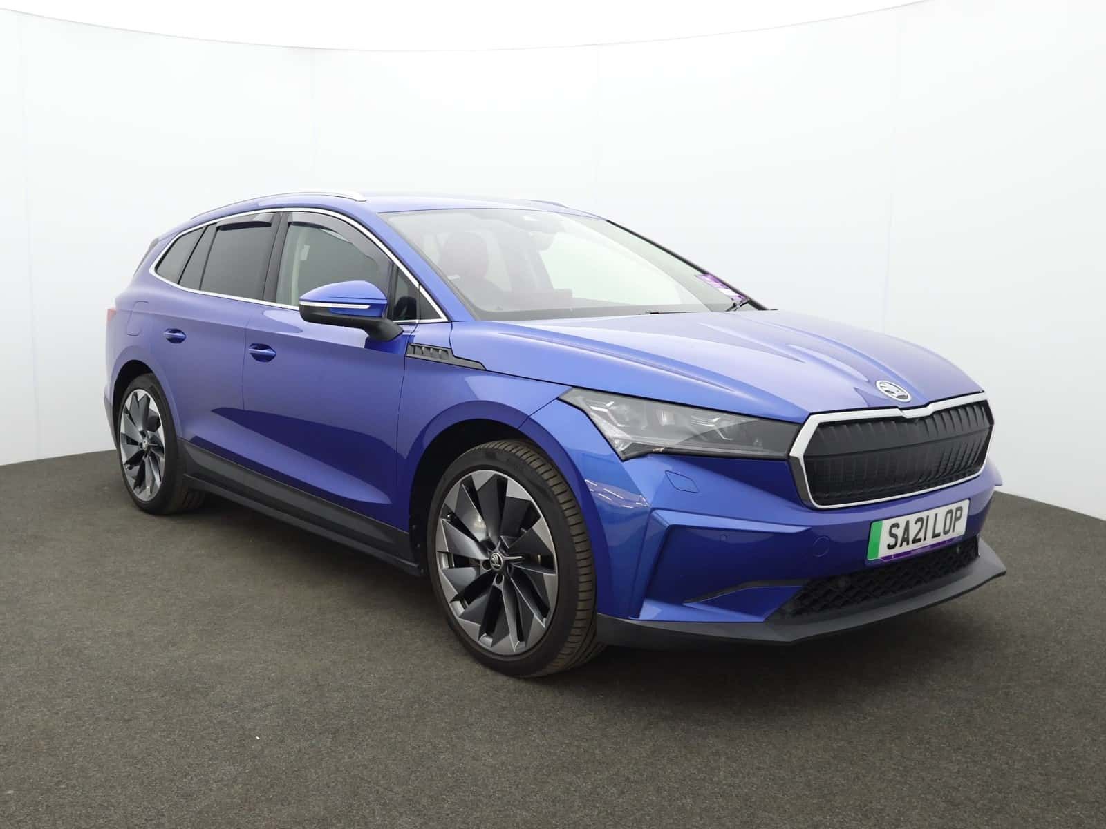 Skoda Enyaq listing photo