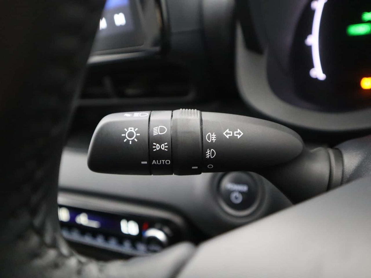 Mazda Mazda2 HYBRID 