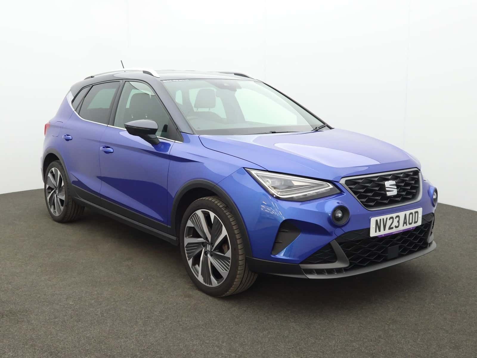 SEAT Arona listing photo