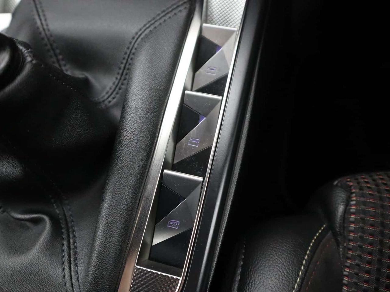 DS AUTOMOBILES DS 3 CROSSBACK 