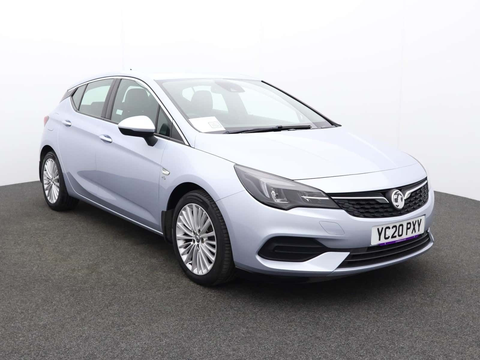 Vauxhall Astra listing photo