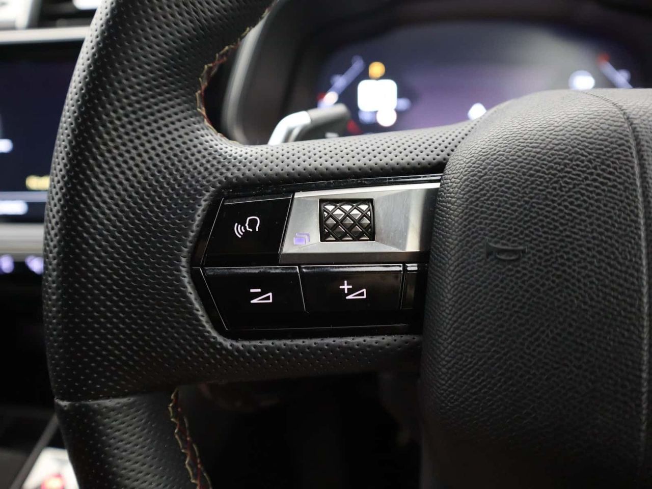 DS AUTOMOBILES DS 7 CROSSBACK 
