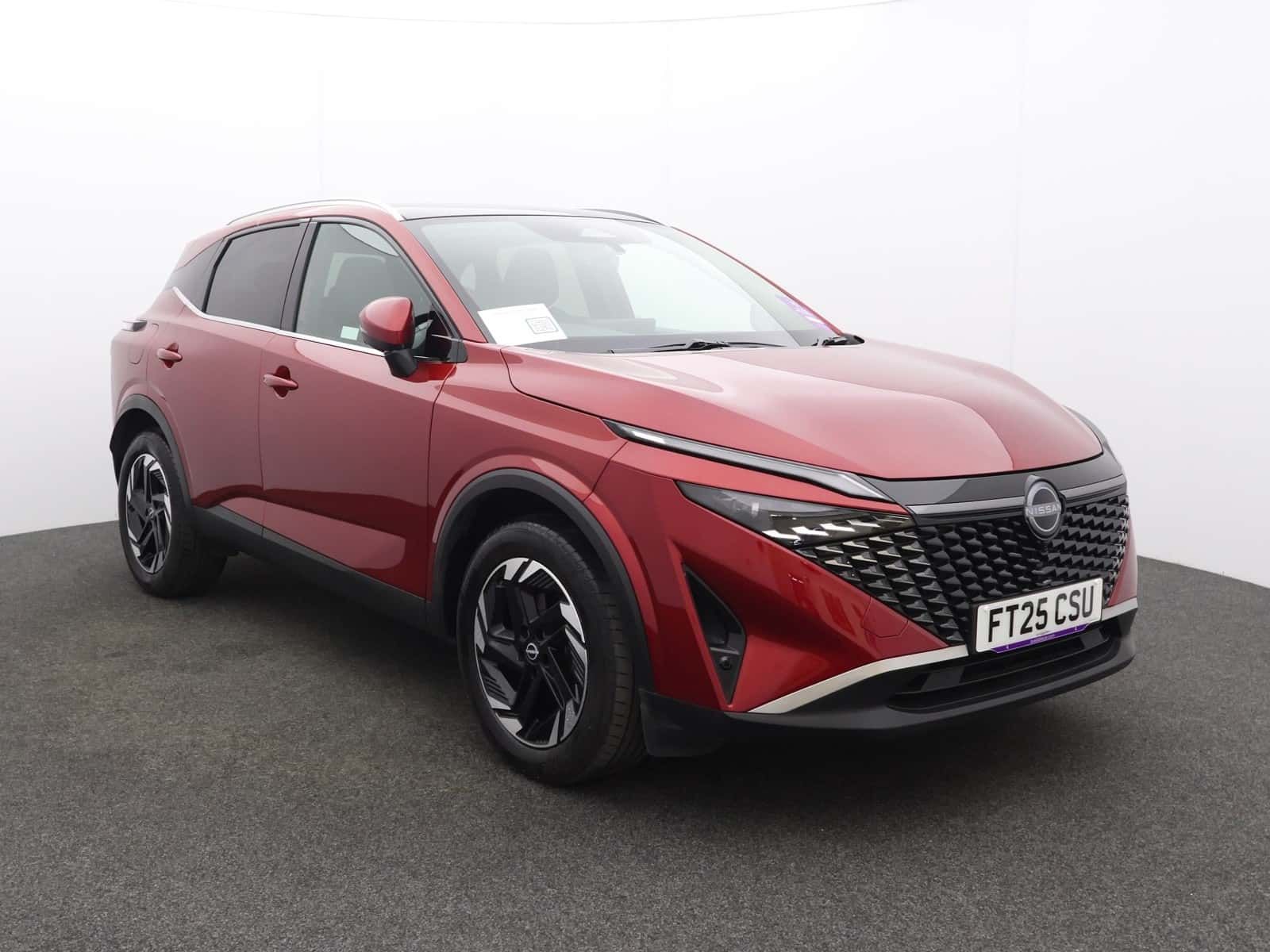 Nissan Qashqai listing photo