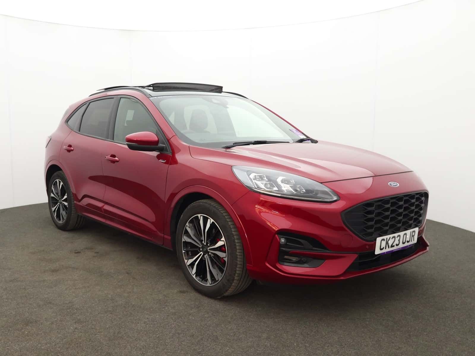 Ford Kuga listing photo
