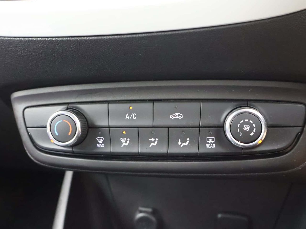 Vauxhall Crossland X
