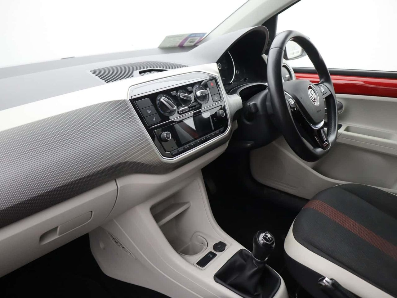 Volkswagen up! 