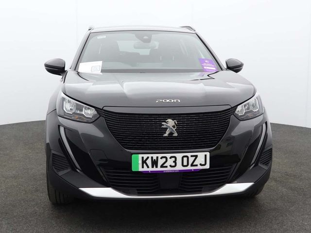 Peugeot E-2008