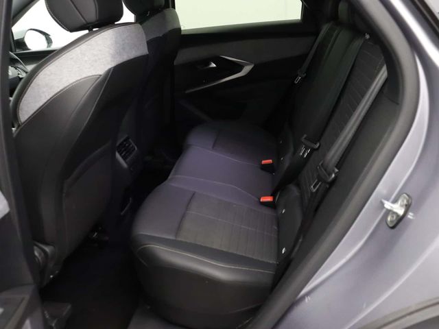 Peugeot E-3008