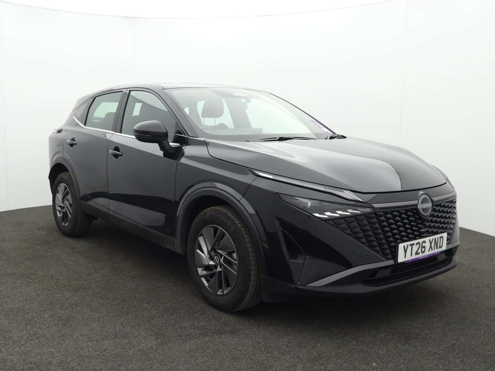 Nissan Qashqai listing photo