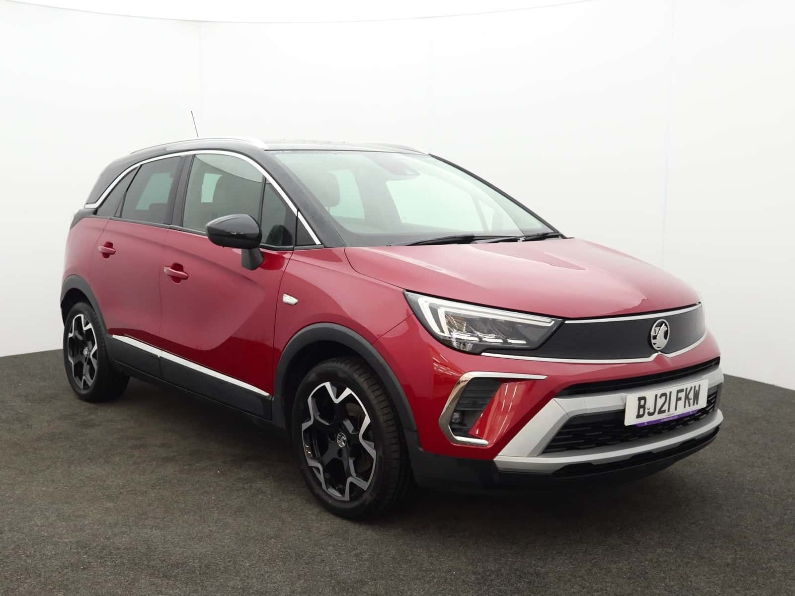 Vauxhall Crossland listing photo