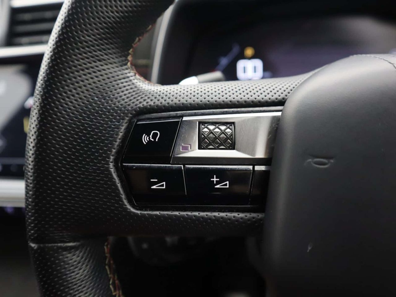 DS AUTOMOBILES DS 9 