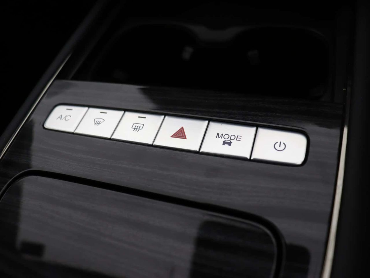OMODA E5