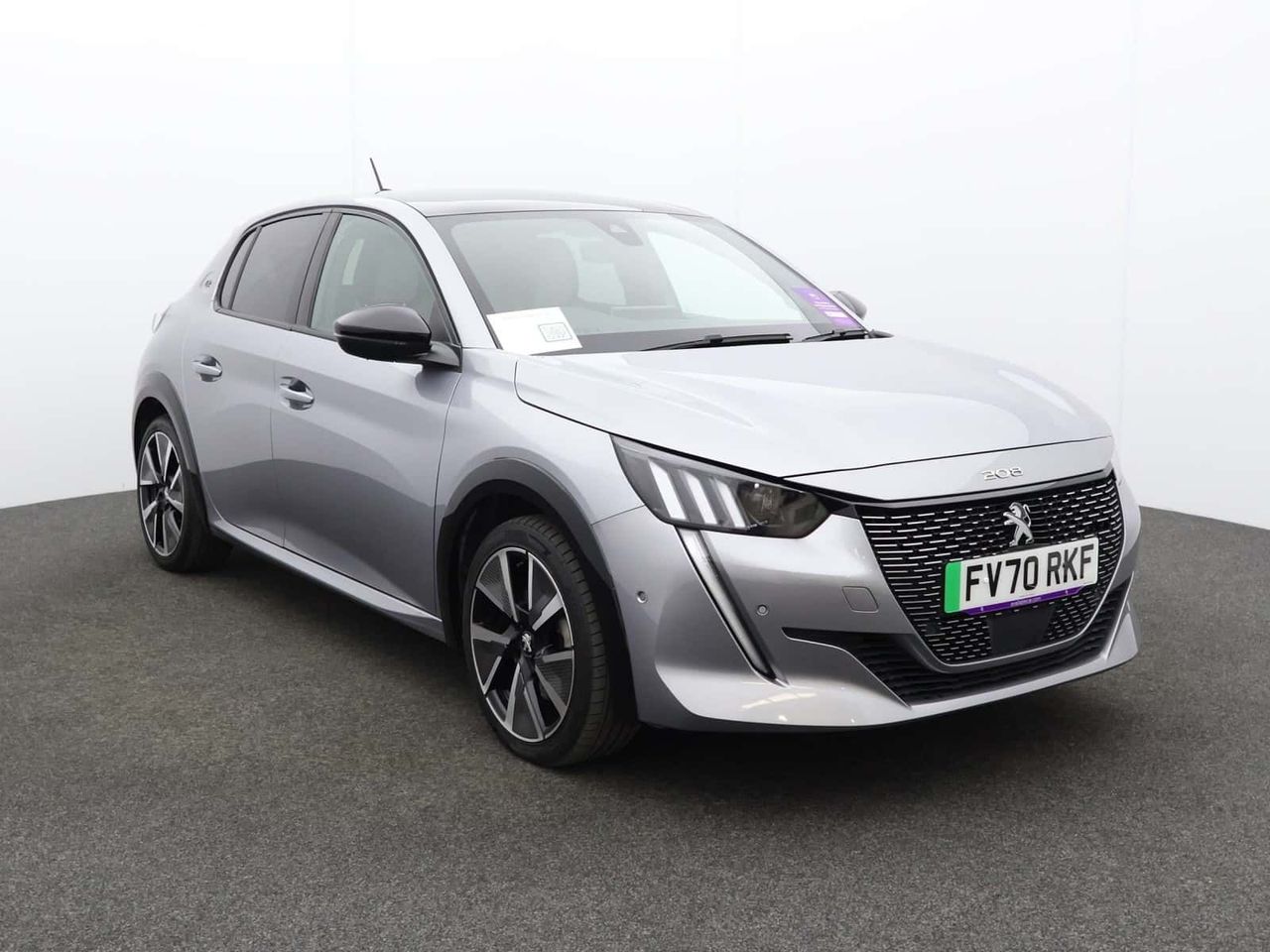Peugeot E-208