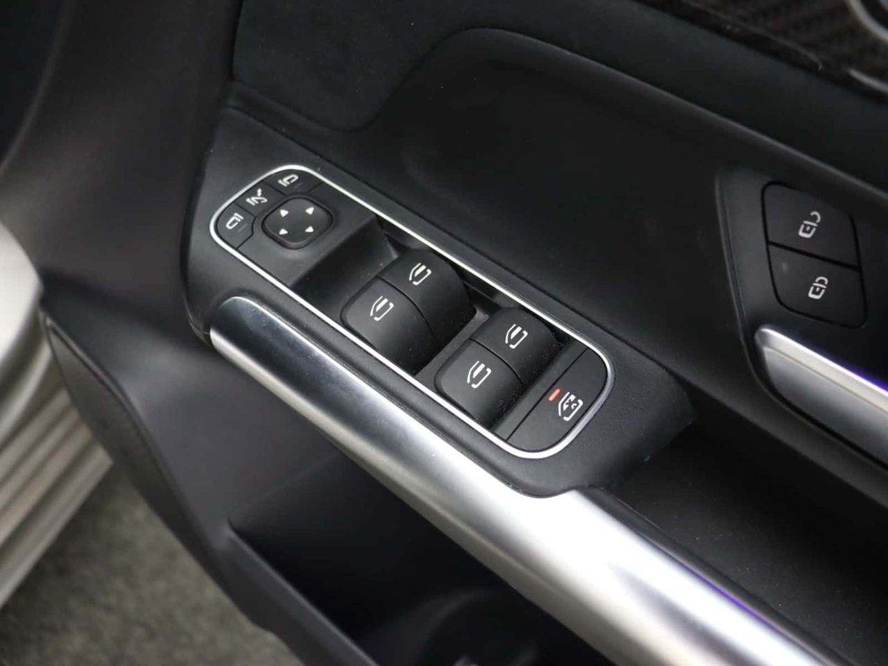 Mercedes-Benz B Class