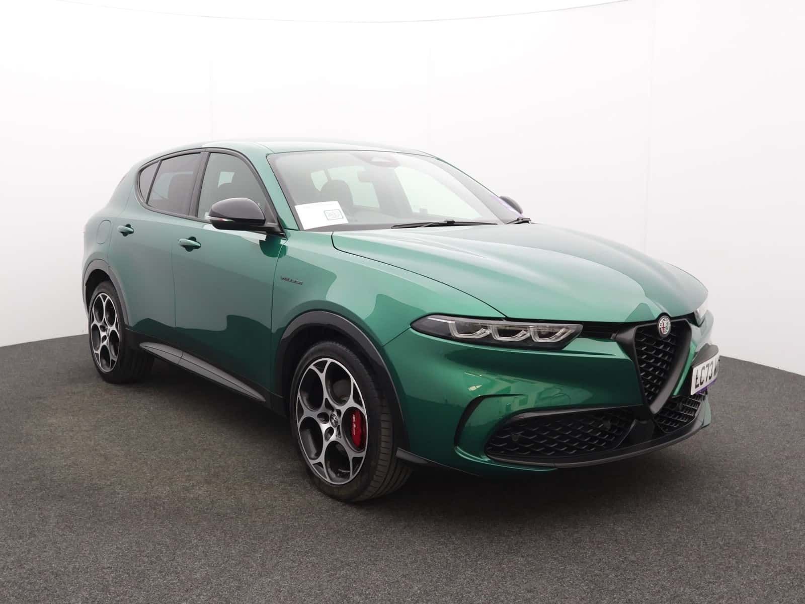 Alfa Romeo Tonale listing photo