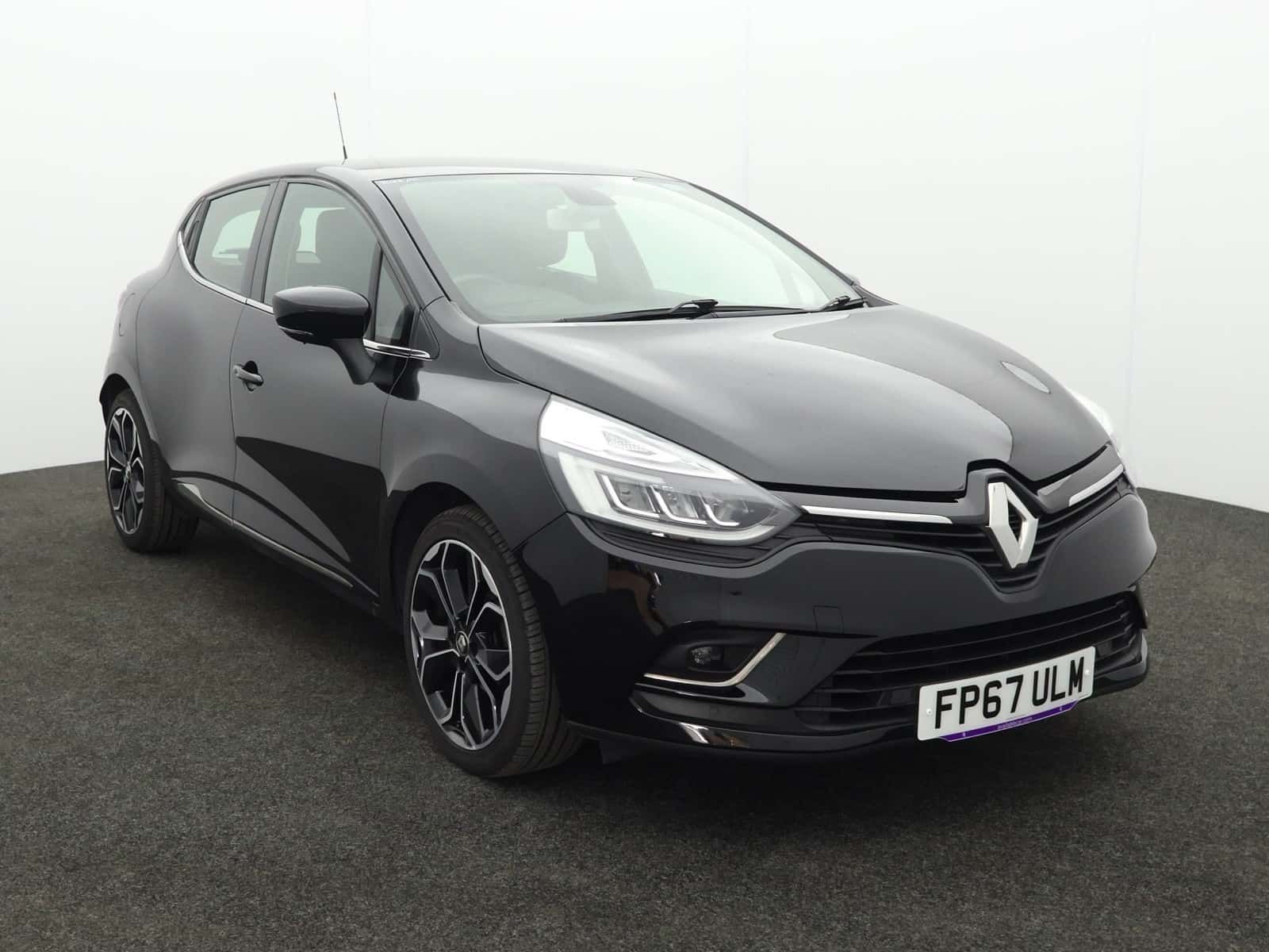 Renault Clio listing photo